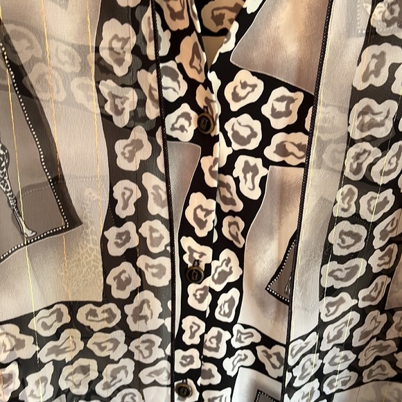 Vintage 80’s Giraffe Print Blouse! - Picture 4 of 6